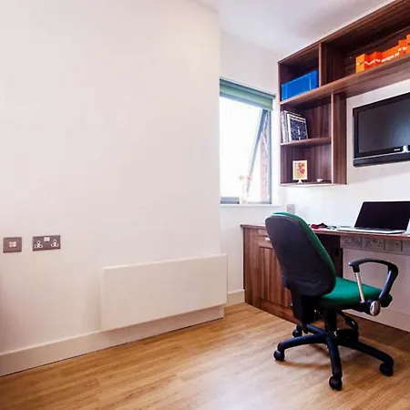 Zeni Studios In Prime Bristol Bristol